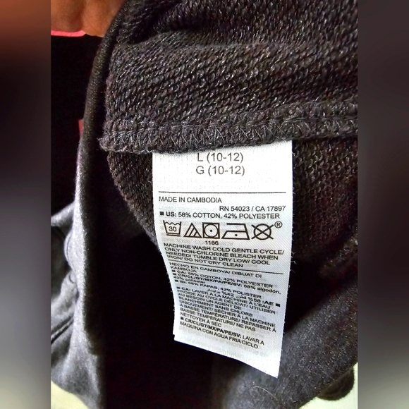 Old Navy Sweatshirt - Picture 4 of 4